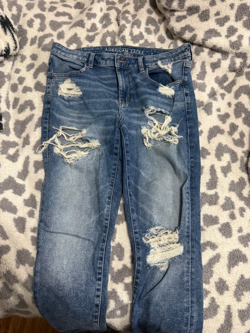 American Eagle Outfitters Blue Distressed Skinny Jeans